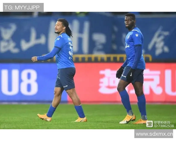 广州滑板队状态引发热议球迷对表现分歧明显 广州滑板队状态引发热议球迷对表现分歧明显